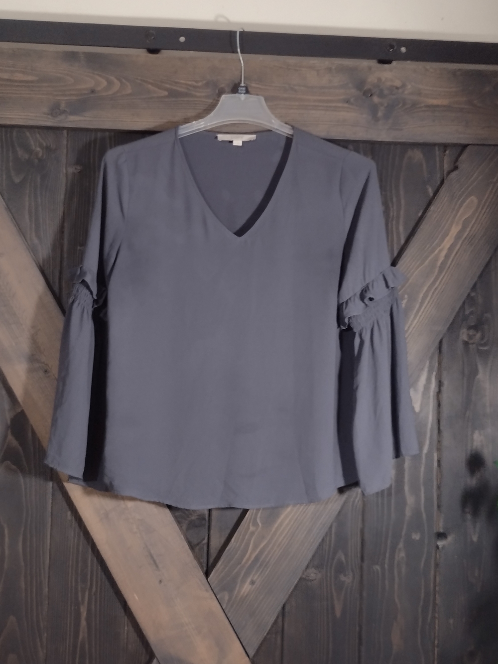 Loft Gray Lightweight Top Size Medium